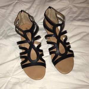 Dexflex comfort wedge sandals.